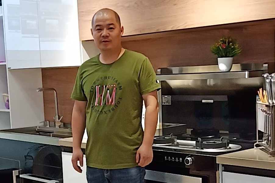 【經(jīng)銷商采訪】浦江張登：佳歌集成灶給了我重新站起來的決心和勇氣