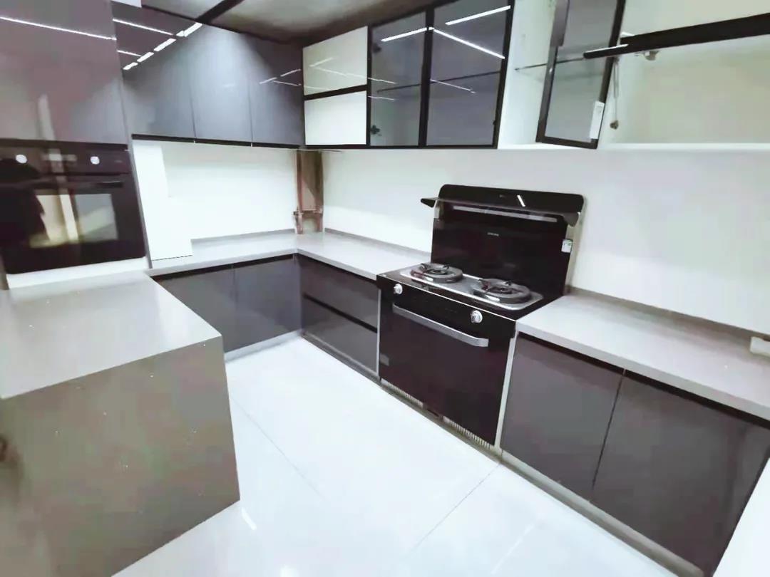 佳歌H5集成灶，打造時(shí)尚現(xiàn)代感廚房！