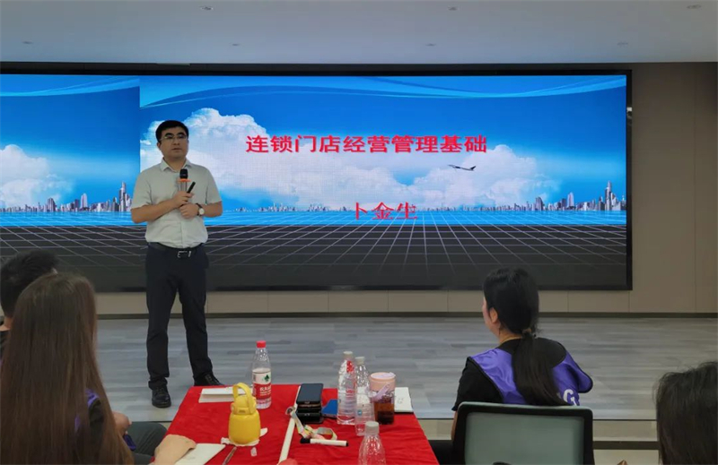 佳歌集成灶第8期“飛鷹計(jì)劃”鐵血訓(xùn)練營(yíng)圓滿收官