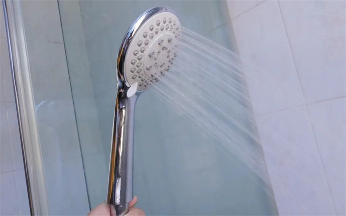 如何拒絕熱水器對(duì)你的忽冷忽熱？