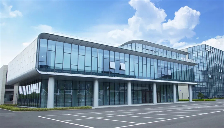 嵊州市委常委陳鑫云一行蒞臨佳歌二期智能化新工廠參觀考察！